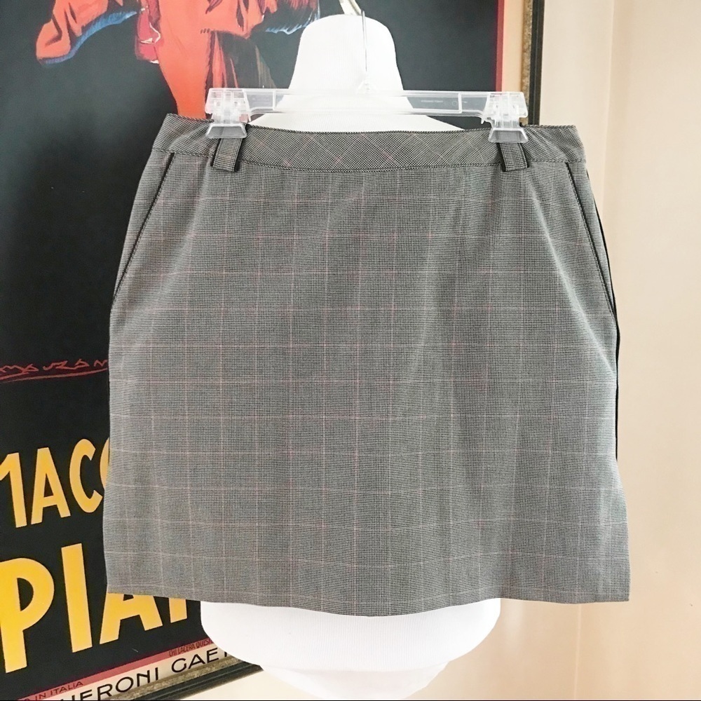 Tehama: Black Red and White Plaid Golf Skort Sz 10
